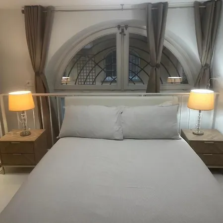 Apartment V13