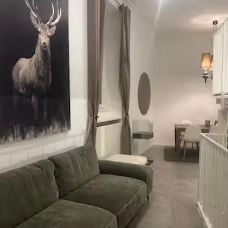V13 Apartman Milánó