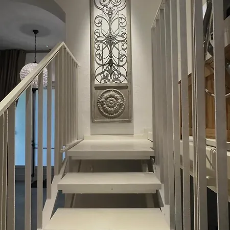 V13 Apartman Milánó