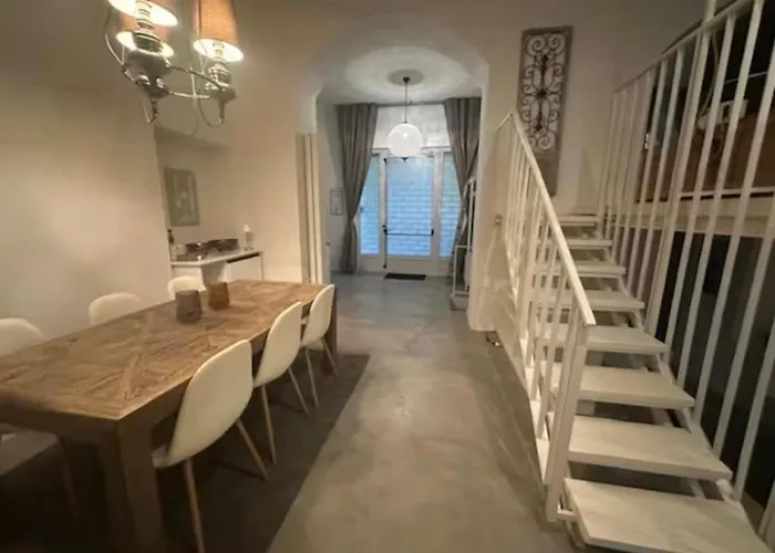 Apartment V13