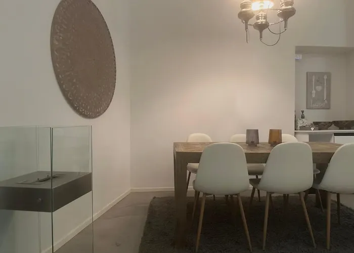 Apartment V13 *